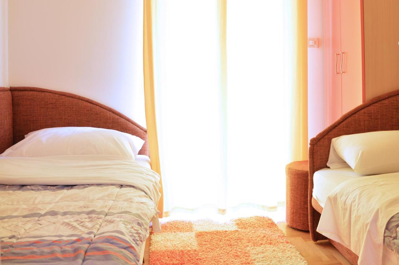 Apartment Silvija Sea View อูมัค ภายนอก รูปภาพ