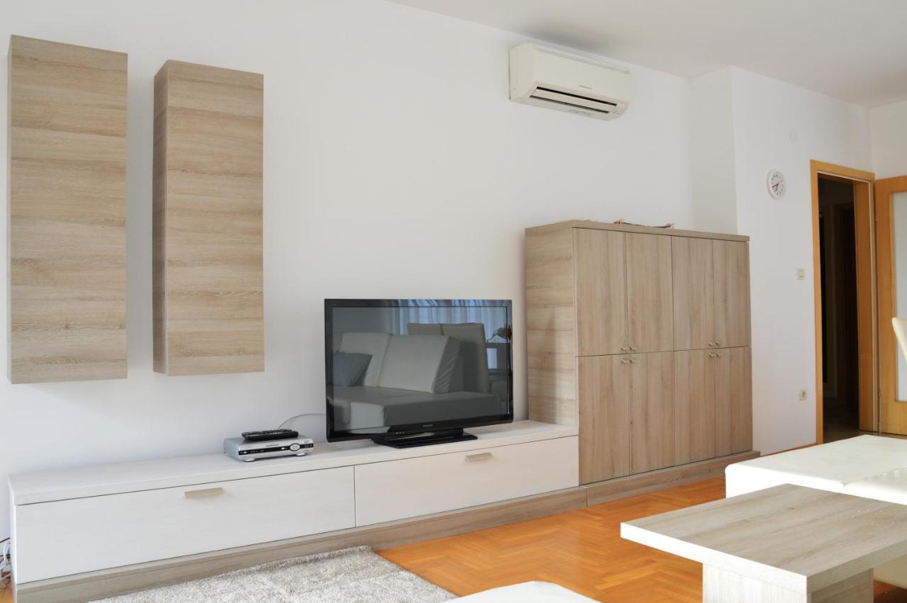 Apartment Silvija Sea View อูมัค ภายนอก รูปภาพ