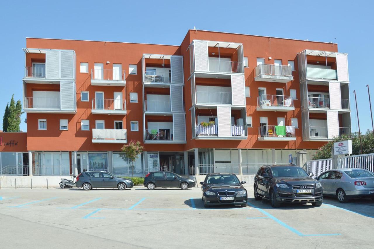 Apartment Silvija Sea View อูมัค ภายนอก รูปภาพ